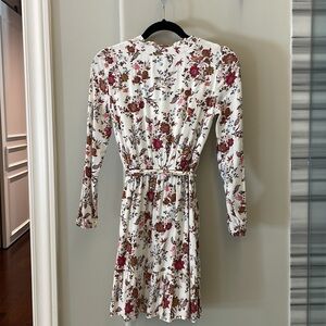 Ann Taylor long sleeve floral dress elastic waist band with ribbon belt
